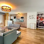 129 - Splendeur Confort Et Modernite, Terrasse Au Coeur De Paris